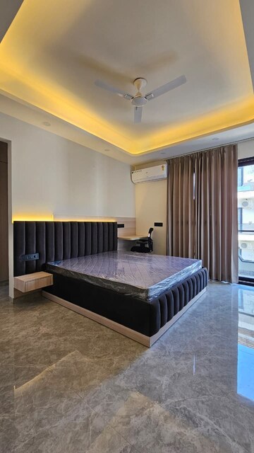 Bedroom in 3 BHK Builder Floor at Ansal Sushant Lok I, Sector 43 – for Rent