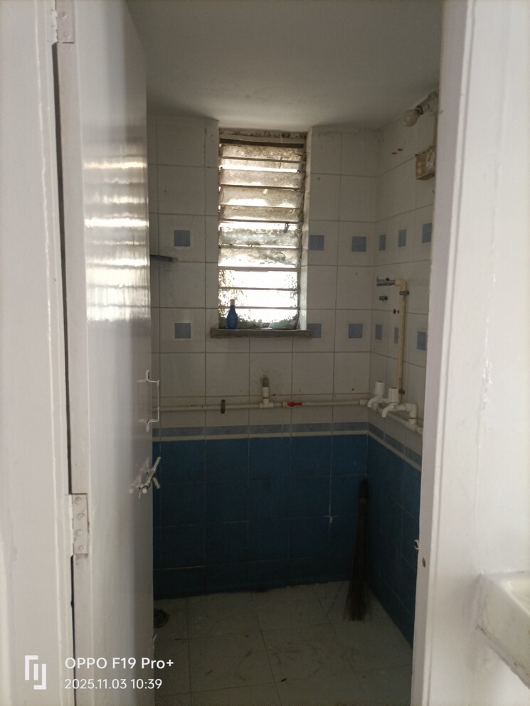 Bathroom, karve nagar 1 Bedroom 550 Sq.Ft. Villa In Karve Nagar Pune 9392052