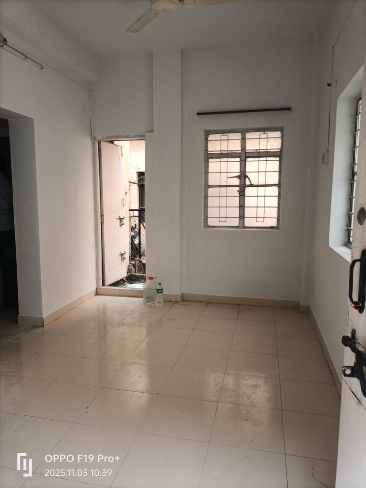 Room, karve nagar 1 Bedroom 550 Sq.Ft. Villa In Karve Nagar Pune 9392052
