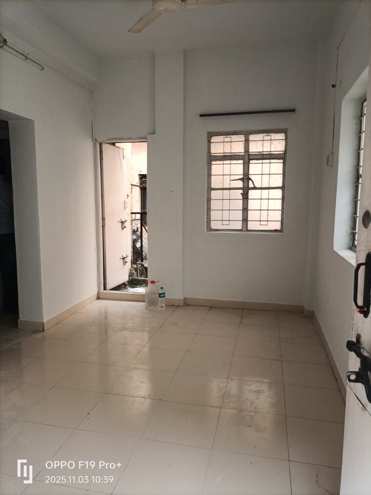 Room, karve nagar 1 Bedroom 550 Sq.Ft. Villa In Karve Nagar Pune 9392052