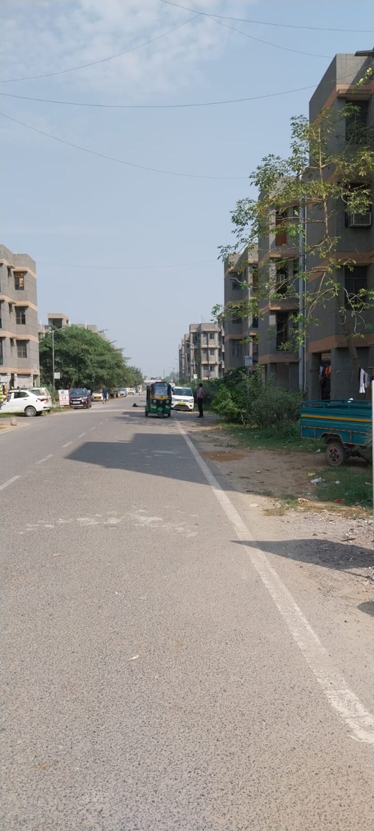 Exterior View, sector 10 greater noida 1 Bedroom 30 Sq.Mt. Apartment In Sector 10 Greater Noida Greater Noida 9392071