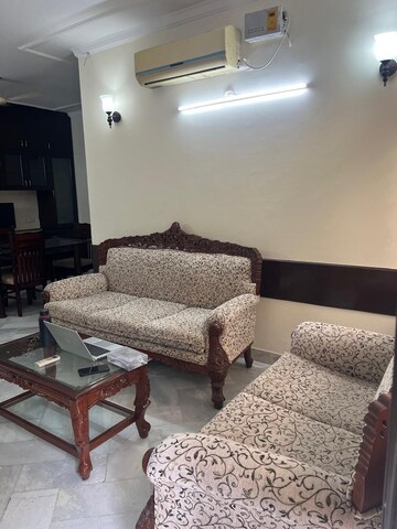 Living Room in 1 BHK Builder Floor at DLF Qerwa, Sector 28 – for Rent