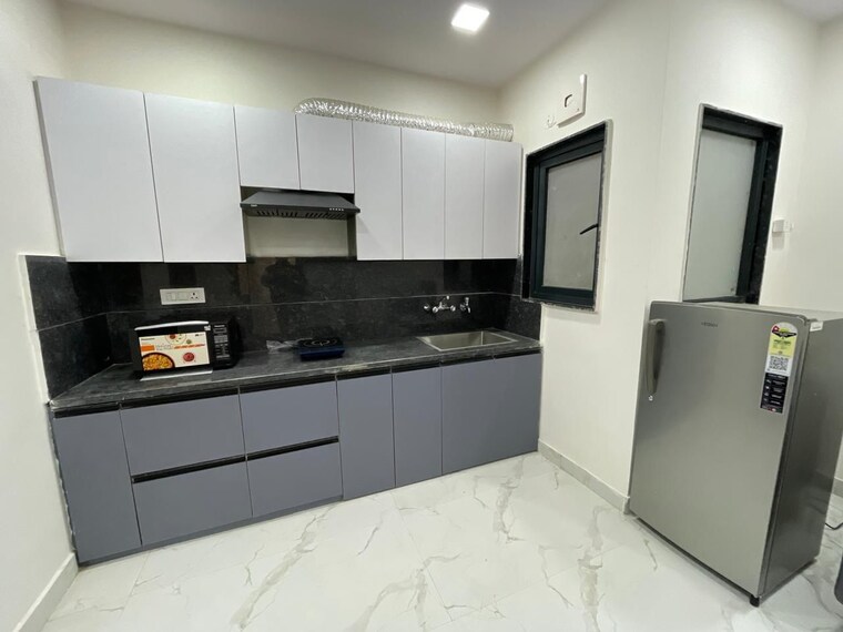 Kitchen, dlf-qerwa 1 Bedroom 700 Sq.Ft. Builder Floor In Sector 28 Gurgaon 9392087