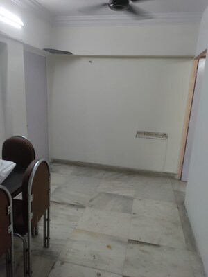 Furnished Amenities in 1 BHK Apartment at Vile Parle Mahaveer, Vile Parle West – for Rent