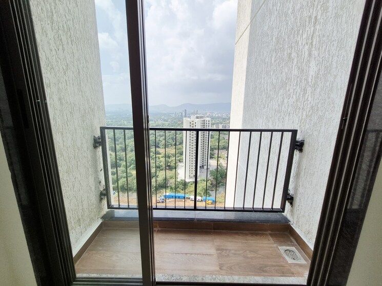 Balcony, runwal-my-city-phase-ii-cluster-05 1 Bedroom 409 Sq.Ft. Apartment In Dombivli East Thane 9392104