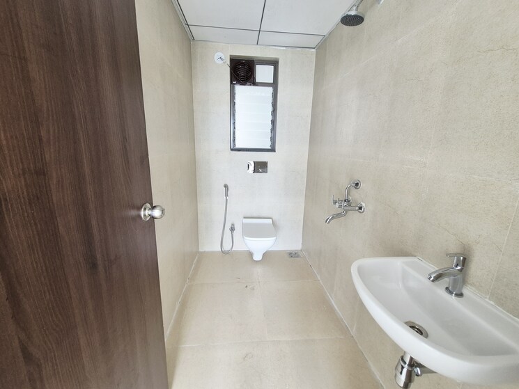 Bathroom, runwal-my-city-phase-ii-cluster-05 1 Bedroom 409 Sq.Ft. Apartment In Dombivli East Thane 9392104