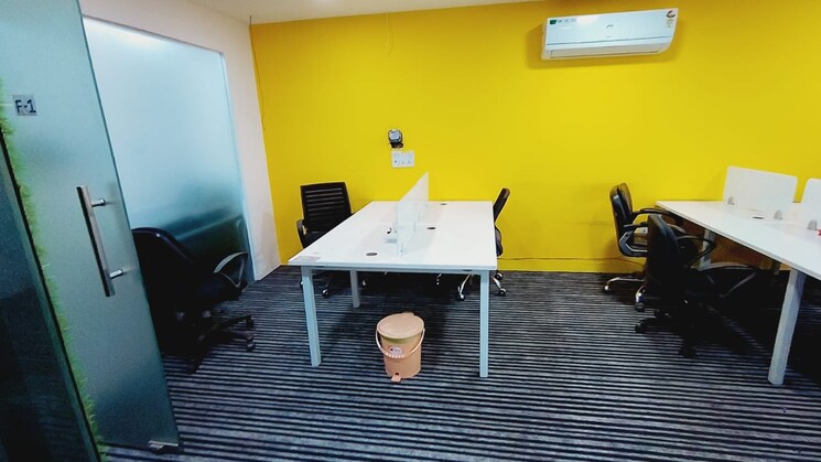 Team Area, ithums-62 Commercial Office Space in IT/SEZ 950 Sq.Ft. In Sector 62 Noida 9392122