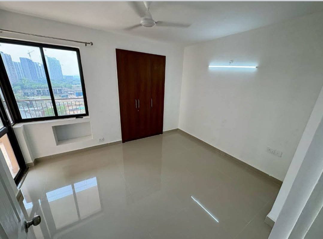 2 BHK Apartment For Rent in RG Luxury Homes