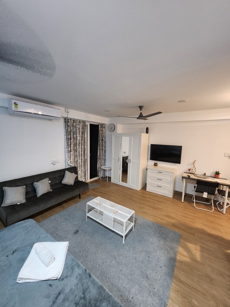 Balcony, yashcon-neon 1 Bedroom 550 Sq.Ft. Apartment In Viman Nagar Pune 9392154