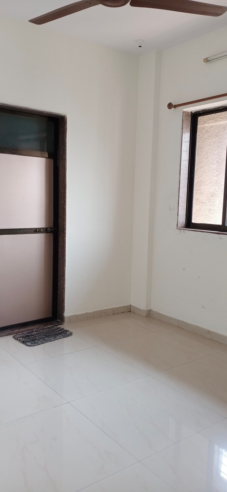 Bedroom, concrete-sai-swar 3 Bedroom 1400 Sq.Ft. Apartment In Kharghar Navi Mumbai 9392111