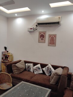 2 BHK Builder Floor For Sale in RPS Palm Drive