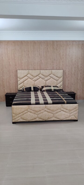 Master Bedroom in 3 BHK Apartment at Kumarhatti – for Sale