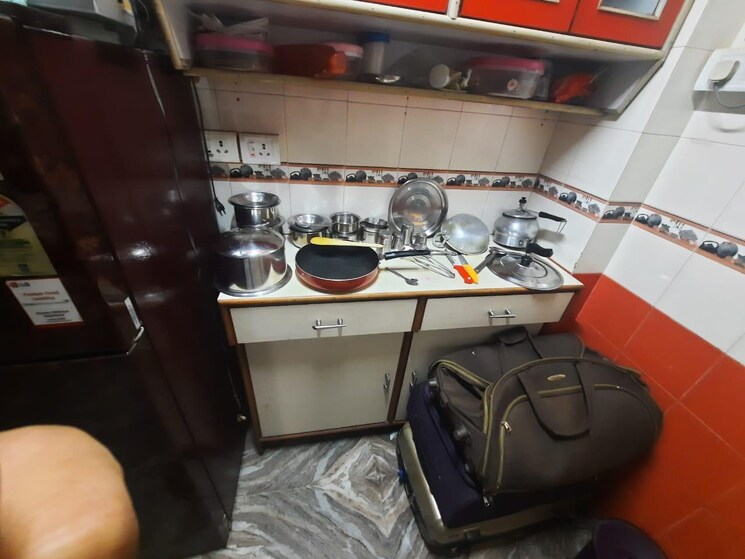 Team Area, silver-castle-andheri-east 1 RK 300 Sq.Ft. Apartment In Andheri East Mumbai 9392188