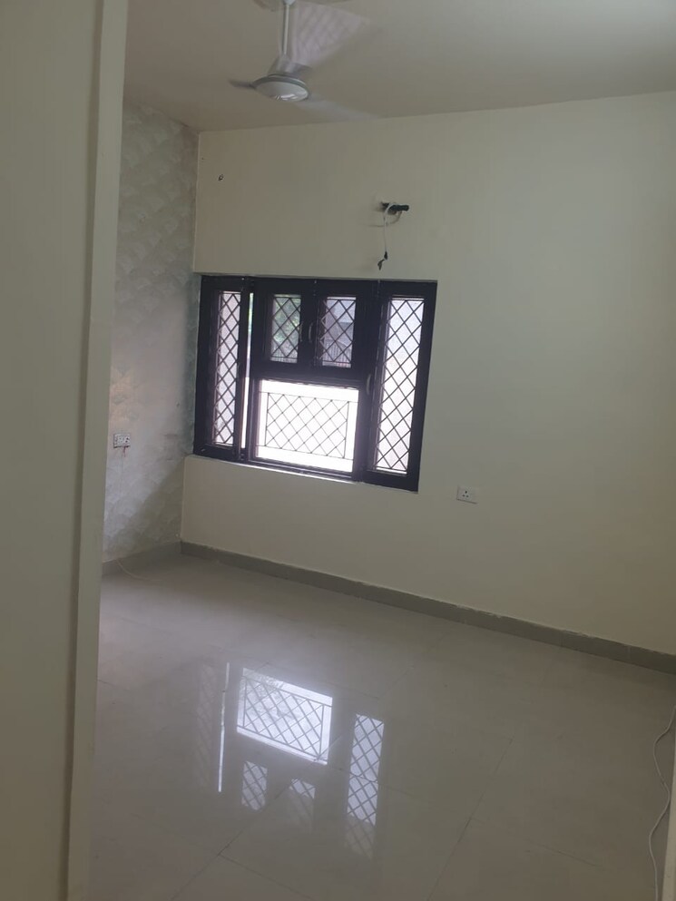 undefined, sector 15a 2 Bedroom 2150 Sq.Ft. Independent House In Sector 15a Faridabad 9392187