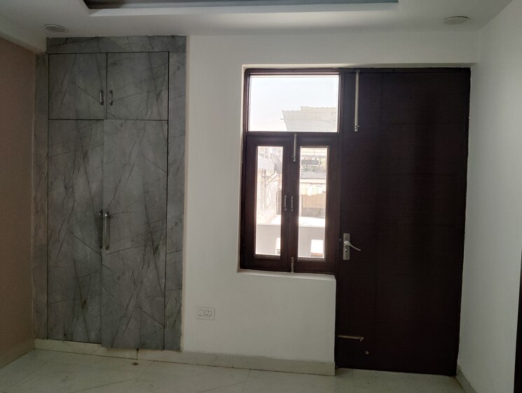Room, ashoka enclave 4 Bedroom 1800 Sq.Ft. Builder Floor In Ashoka Enclave Faridabad 9392238