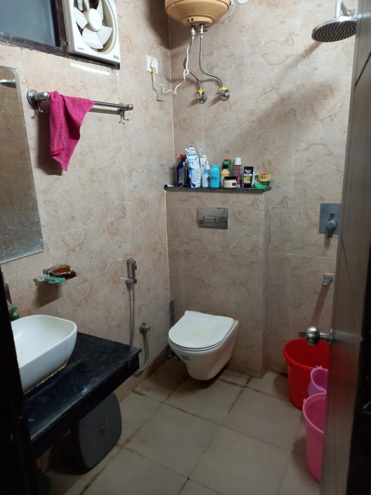 Bathroom, sector 46 1 Bedroom 739 Sq.Ft. Builder Floor In Sector 46 Gurgaon 9392247