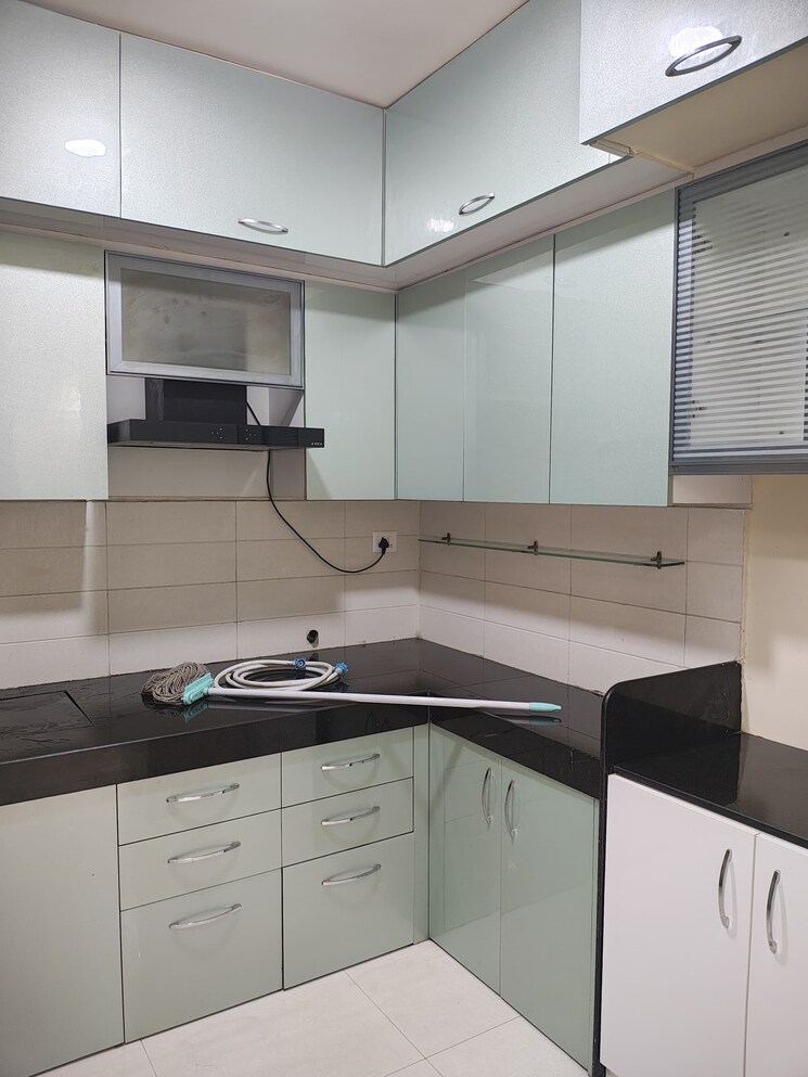 Kitchen, vj-yashwin-nuovo-centro 1.5 Bedroom 500 Sq.Ft. Apartment In Wakad Pune 9392237