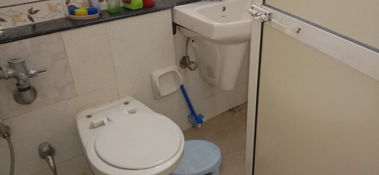 Bathroom, k-raheja-heights 1 Bedroom 650 Sq.Ft. Apartment In Malad East Mumbai 9392240