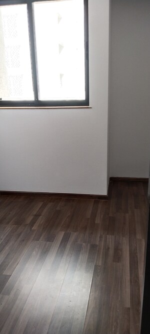 Room in 1.5 BHK Apartment at Lodha Palava City Lakeshore Greens, Dombivli East – for Rent