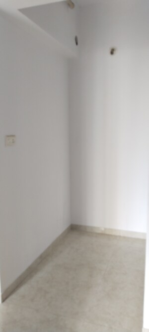 Room in 1.5 BHK Apartment at Lodha Palava City Lakeshore Greens, Dombivli East – for Rent