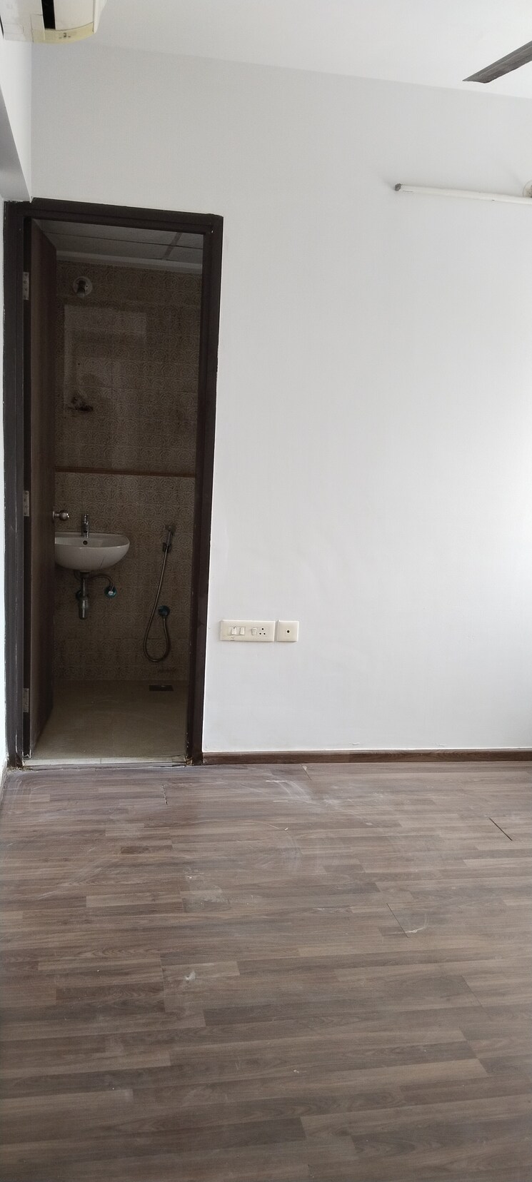 Room, lodha-palava-city-lakeshore-greens 1.5 Bedroom 550 Sq.Ft. Apartment In Dombivli East Thane 9392250