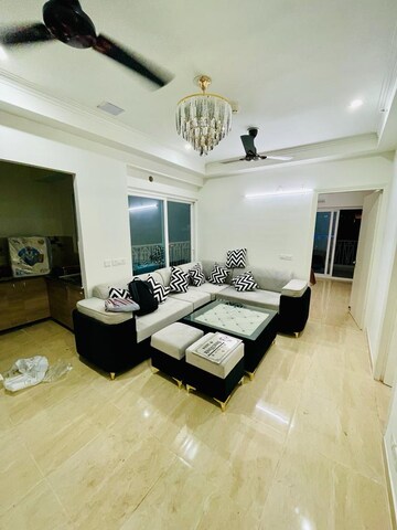 Living Room in 2 BHK Apartment at Gaur City 7th Avenue, Sector 4 Greater Noida – for Rent