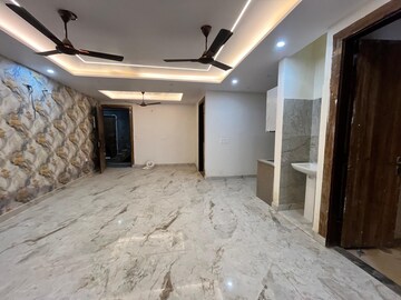 Bedroom in 3 BHK Builder Floor at Sector 107 – for Sale