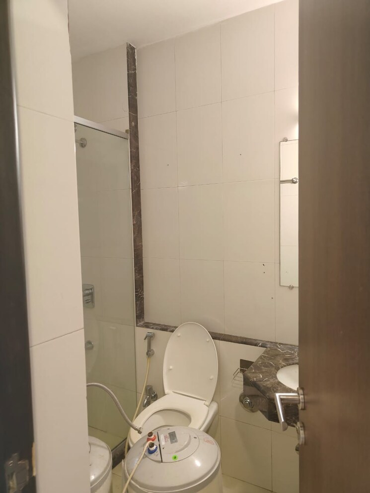 Bathroom, aristo-pearl-residency 3 Bedroom 1840 Sq.Ft. Apartment In Prabhadevi Mumbai 9392288