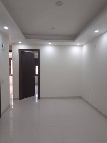 2 BHK Builder Floor For Rent in Sector 15