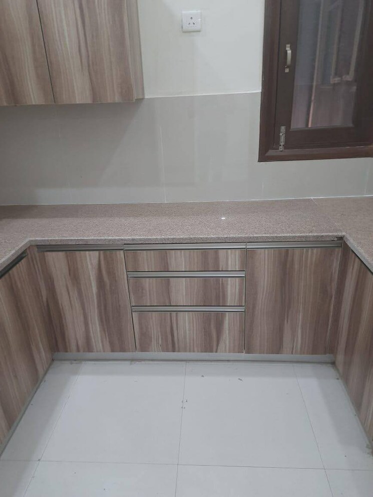 undefined, sector 15 2 Bedroom 1100 Sq.Ft. Builder Floor In Sector 15 Gurgaon 9392310