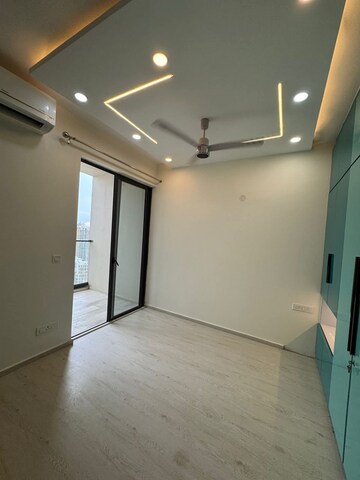 Room in 3 BHK Apartment at M3M Heights, Sector 65 – for Rent