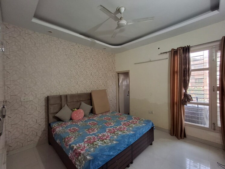 Bedroom, vip road 3 Bedroom 1800 Sq.Ft. Apartment In Vip Road Zirakpur 9392320