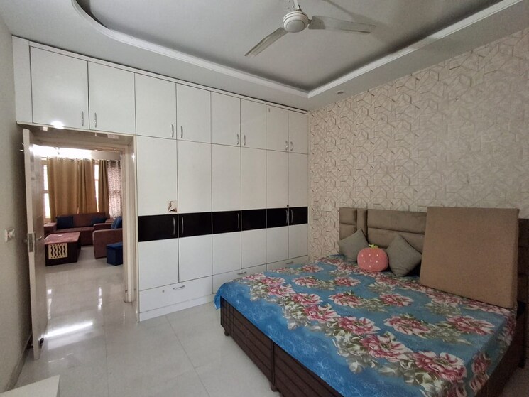 Bedroom, vip road 3 Bedroom 1800 Sq.Ft. Apartment In Vip Road Zirakpur 9392320