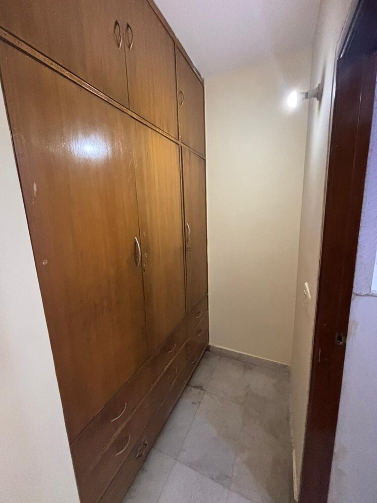 undefined, sector 40 3 Bedroom 2502 Sq.Ft. Builder Floor In Sector 40 Gurgaon 9392342