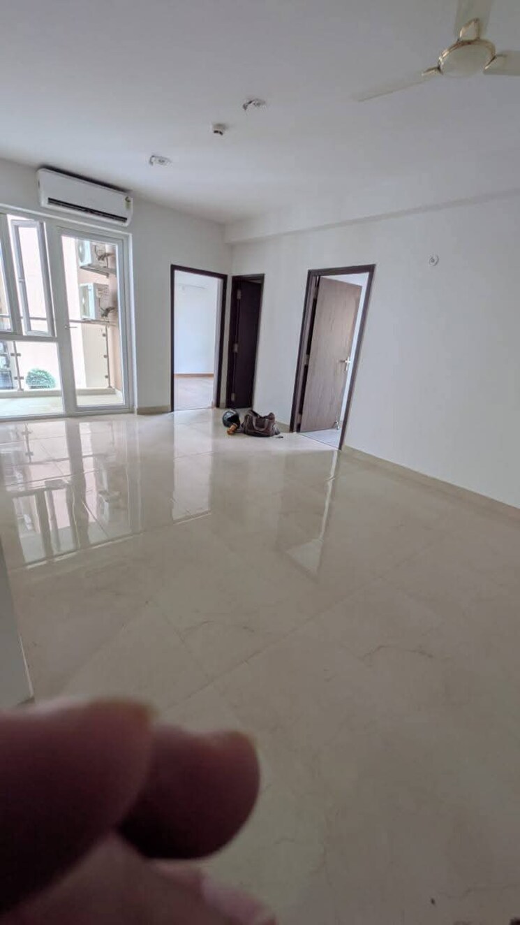 Room, central-park-3-flower-valley 3 Bedroom 1642 Sq.Ft. Apartment In Sohna Sector 33 Gurgaon 9392341