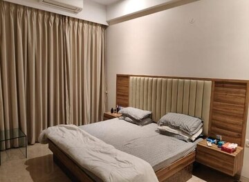 Bedroom in 3 BHK Apartment at Enpar Lotus 101 Worli Residences, Lower Parel – for Rent