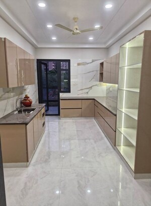 Kitchen in 3 BHK Builder Floor at Sushant Lok 2, Sector 57 – for Rent
