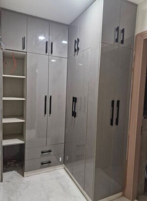 Furnished Amenities in 3 BHK Builder Floor at Sushant Lok 2, Sector 57 – for Rent