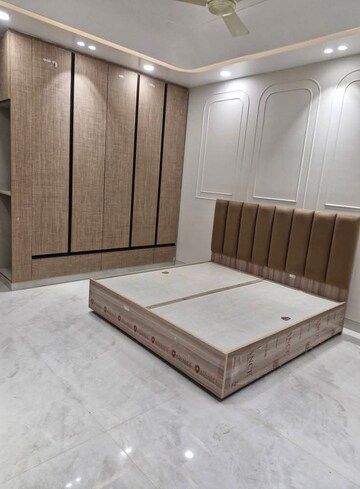 Bedroom in 3 BHK Builder Floor at Sushant Lok 2, Sector 57 – for Rent