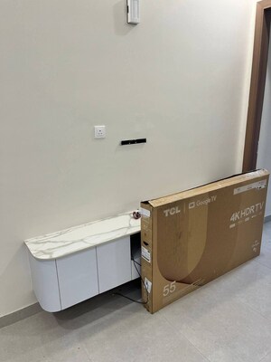 Room in 3 BHK Apartment at Emaar The Palm Drive-The Premier Terraces, Sector 66 – for Rent