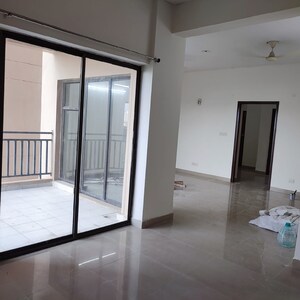 Room in 3 BHK Apartment at Ardee Palm Grove Villas, Sector 52 – for Rent