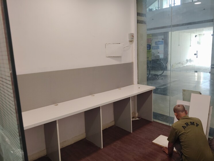 Kitchen, netaji subhash place Commercial Office Space 398 Sq.Ft. In Netaji Subhash Place Delhi 9392378