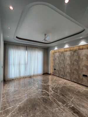 Room in 3 BHK Builder Floor at Sushant Lok 3, Sector 57 – for Sale