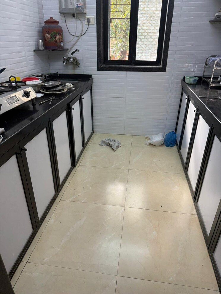 Kitchen, bhagwan-singh-apartment 1 Bedroom 525 Sq.Ft. Apartment In Mahim Mumbai 9392389