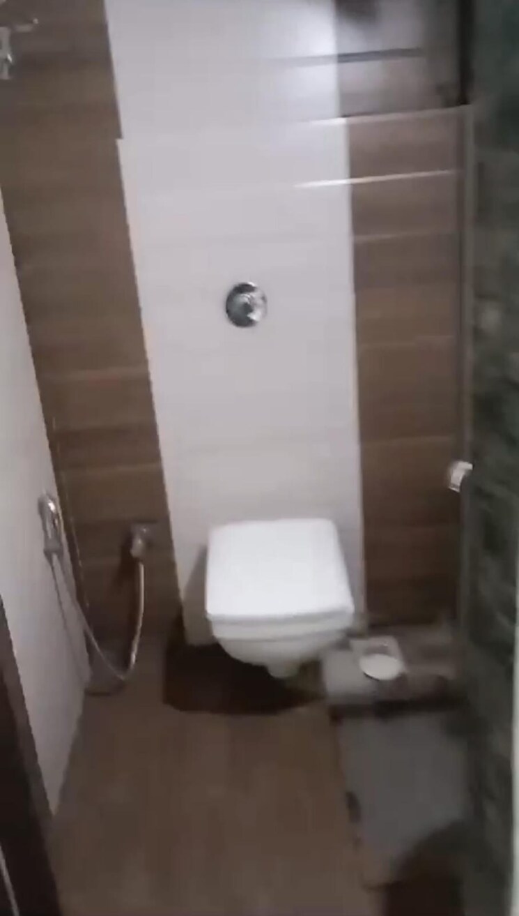 Bathroom, maitri-chs-andheri 2 Bedroom 1050 Sq.Ft. Apartment In Andheri West Mumbai 9392379