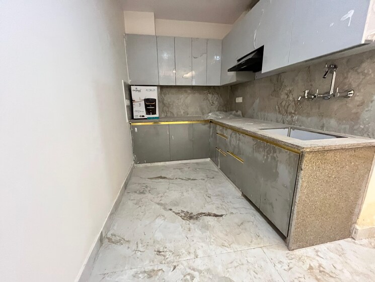 Kitchen, sector 107 2 Bedroom 1000 Sq.Ft. Builder Floor In Sector 107 Noida 9392393