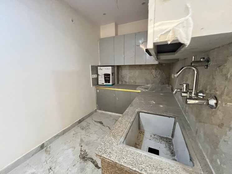 Kitchen, sector 107 2 Bedroom 1000 Sq.Ft. Builder Floor In Sector 107 Noida 9392393