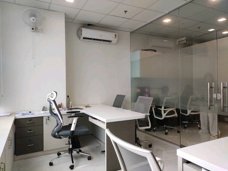 Team Area, kamdhenu-commerz Commercial Office Space 1000 Sq.Ft. In Kharghar Navi Mumbai 9392387
