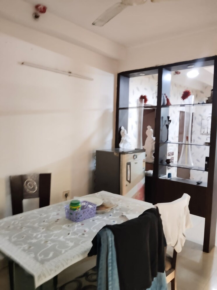 Dining area, mahagun-mascot 2 Bedroom 1085 Sq.Ft. Apartment In Sain Vihar Ghaziabad 9392529