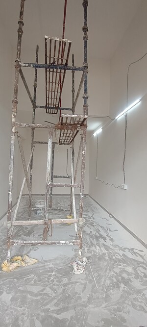 Staircase in  Shop at Everest World Solitare, Kolshet Road – for Rent